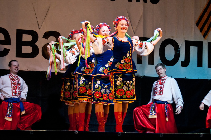 В Севастополе выступил ансамбль российской армии