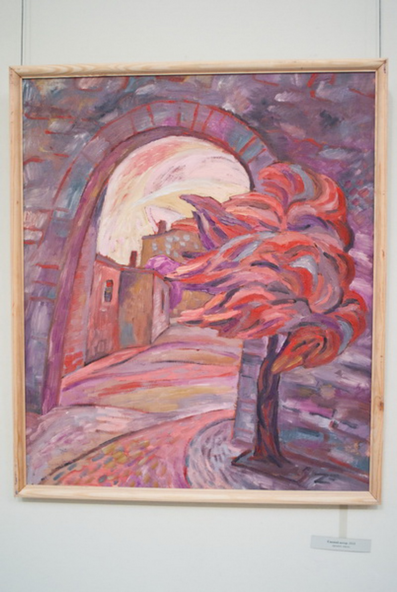 В Севастополе открылась персональная выставка молодой художницы