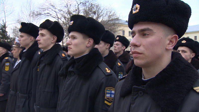 Над Нахимовским училищем в Севастополе подняли российский флаг