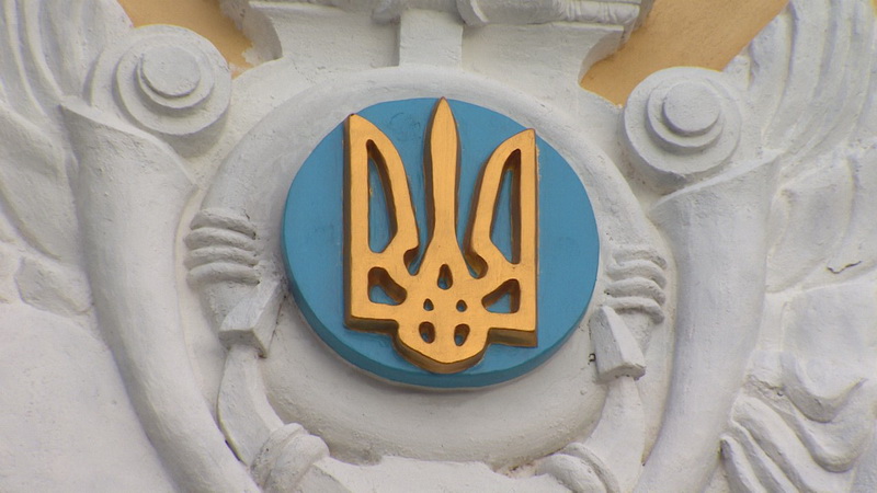 Над Нахимовским училищем в Севастополе подняли российский флаг