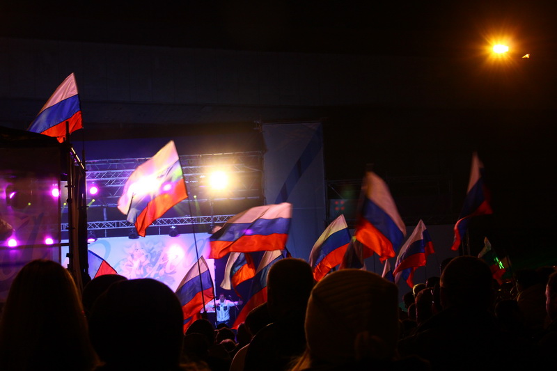 В Симферополе залпами салюта отметили присоединение Крыма к России