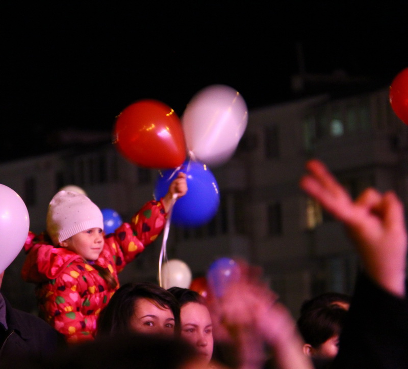 В Симферополе залпами салюта отметили присоединение Крыма к России