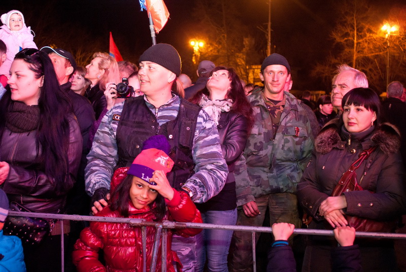 В Севастополе устроили салют и праздничный концерт