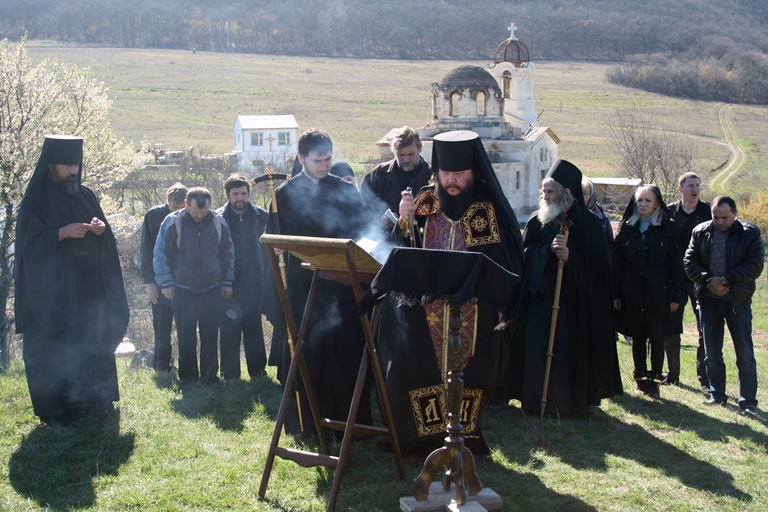 В Крыму почтили память погибших жителей сожженного села Лаки