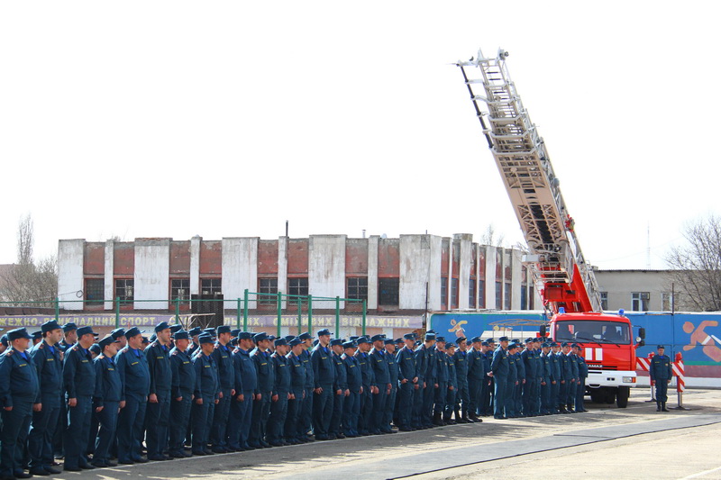 Министр МЧС России вручил крымским спасателям ключи от новой техники