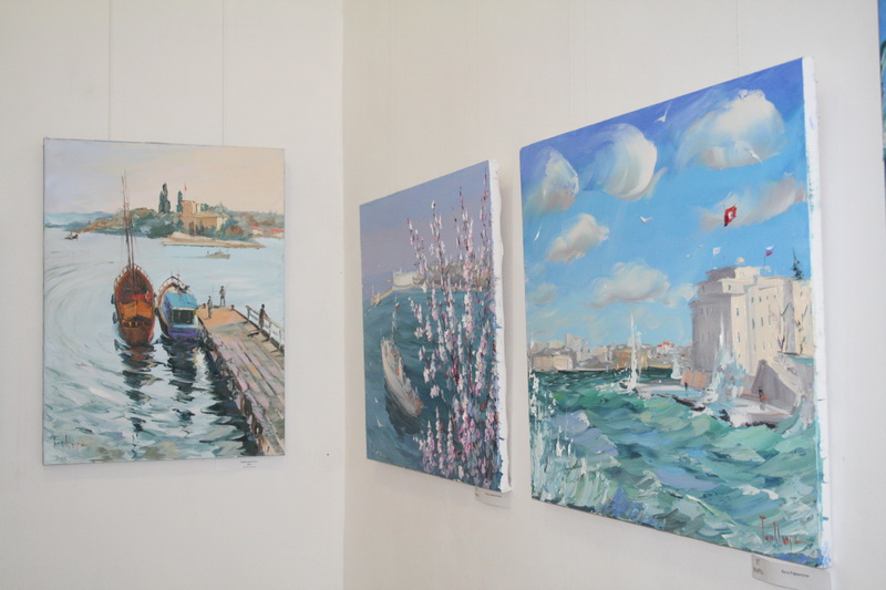 В Симферополе открылась выставка-летопись событий в Крыму