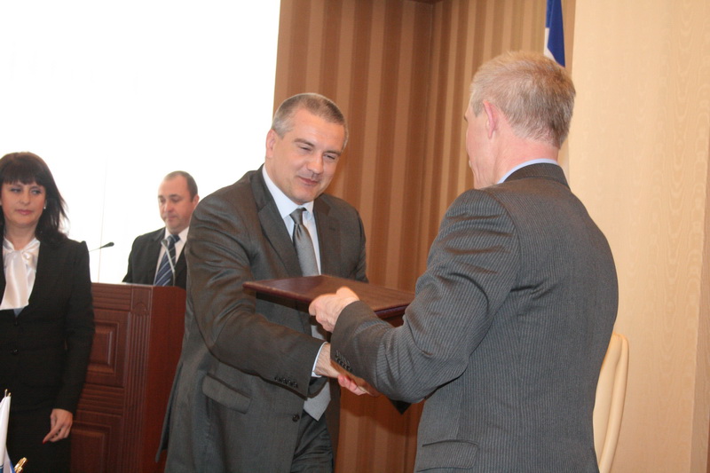 В Совмине подписали договор о сотрудничестве между Крымом и Ульяновской областью