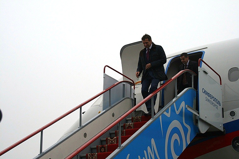 В Симферополь прилетел глава Госдумы России 