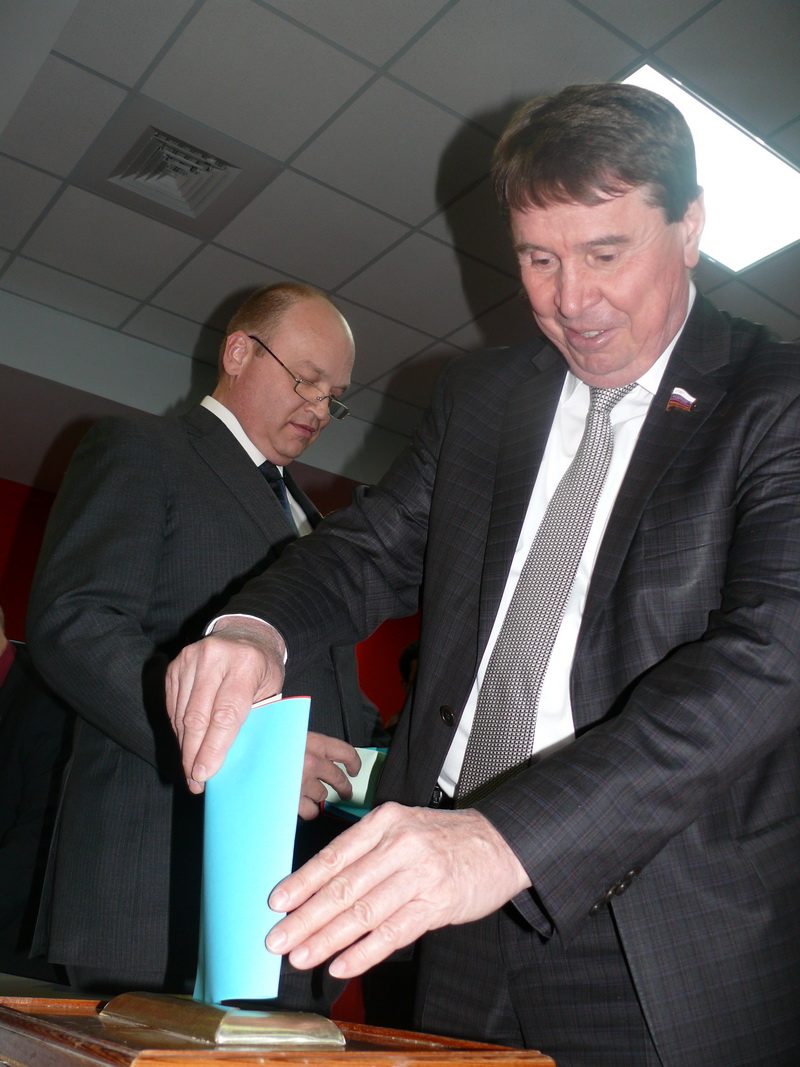 В политсовет крымской парторганизации «Единая Россия» вошло 15 человек