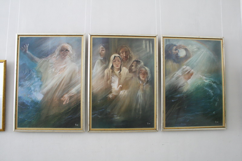 В Симферополе открылась юбилейная выставка крымской художницы