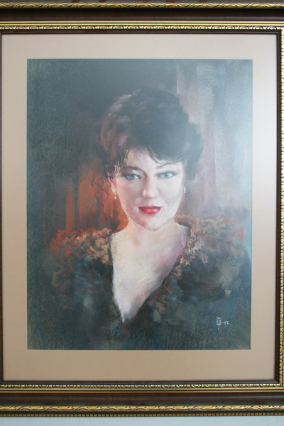 В Симферополе открылась юбилейная выставка крымской художницы