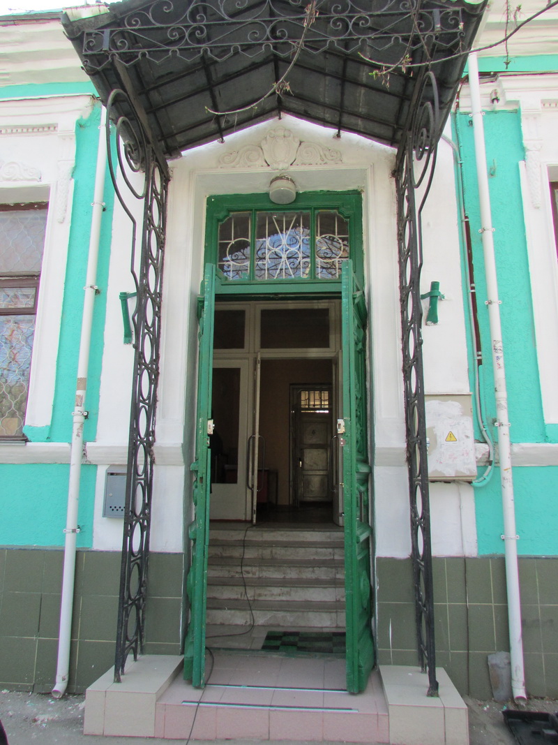 В Симферополе открылась приемная Рескомнаца