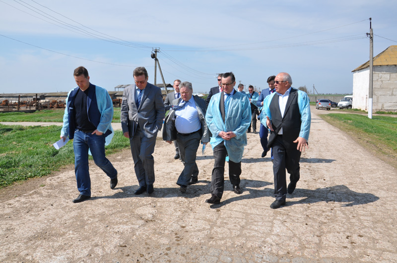 Министр сельского хозяйства РФ посетил предприятия Крыма