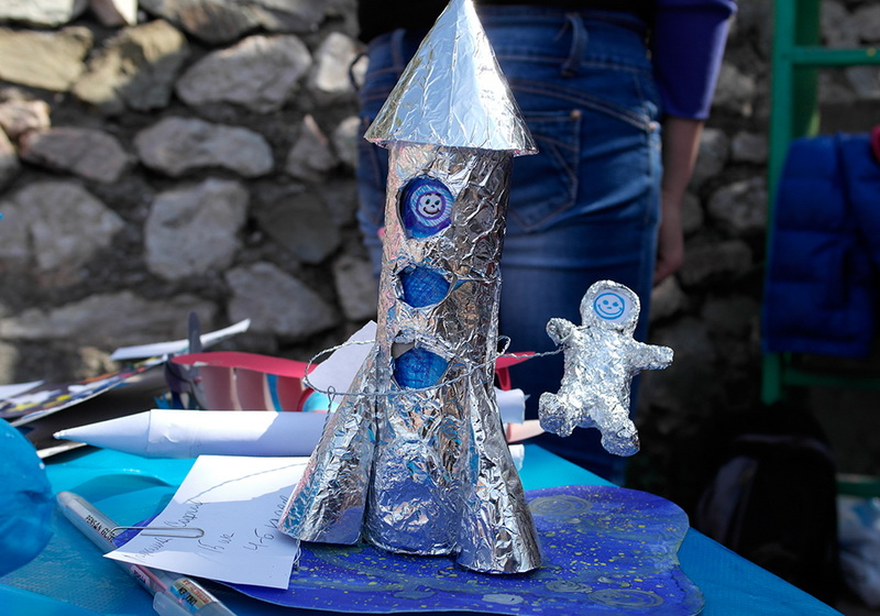 В Ялте прошел фестиваль бумажных самолетиков