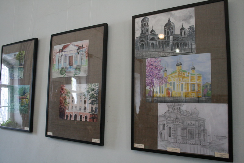 В Симферополе открылась выставка «Симферополь моими глазами»