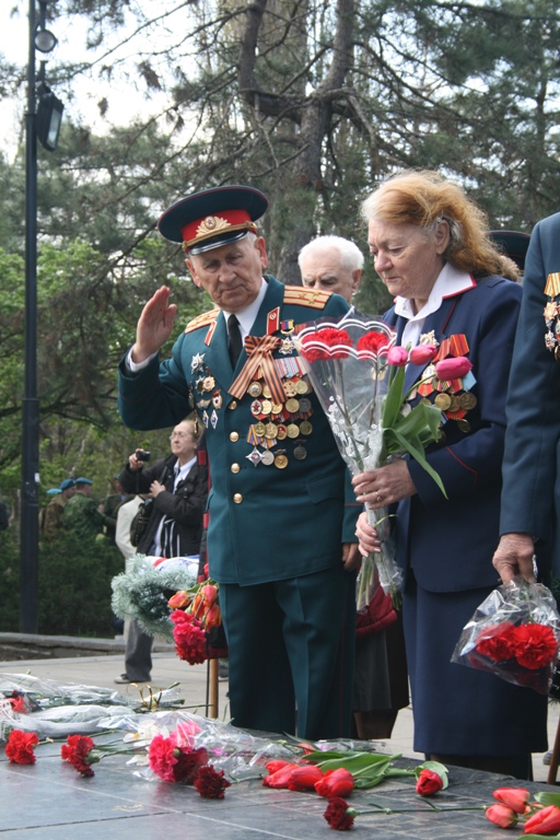 В Симферополе почтили память освободителей города