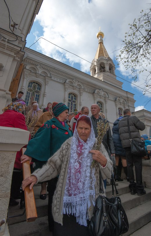 Православные Севастополя отметили Вербное воскресенье