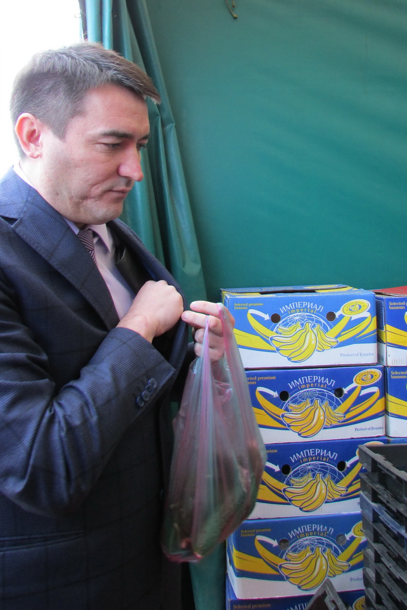 Повышение цен в торговых сетях Крыма связано с падением гривны, – Темиргалиев