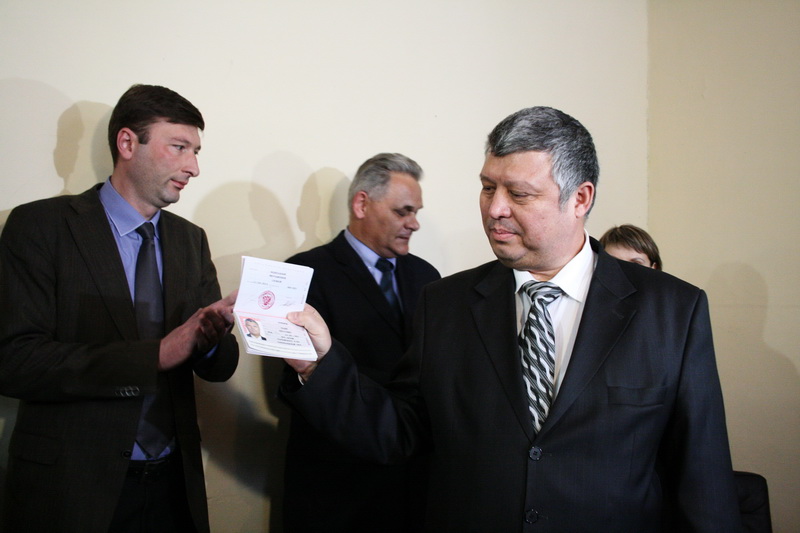 Рескомнац выдал крымским татарам первые российские паспорта