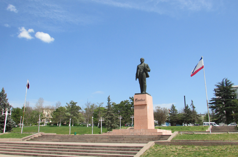 Вице-премьер Крыма пообщался с жителями Бахчисарая