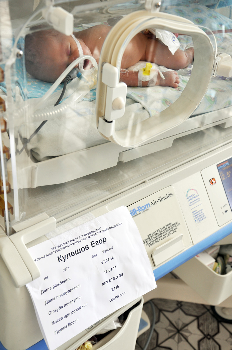 Новорожденного с пороком сердца из Крыма увезли на операцию в перинатальный центр Санкт-Петербурга