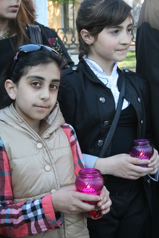 В Симферополе зажгли свечи в память о геноциде армянского народа 