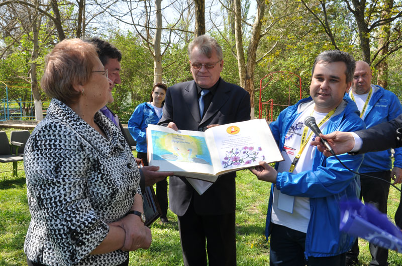 В Крым из Читы прибыла гуманитарная помощь для детских домов