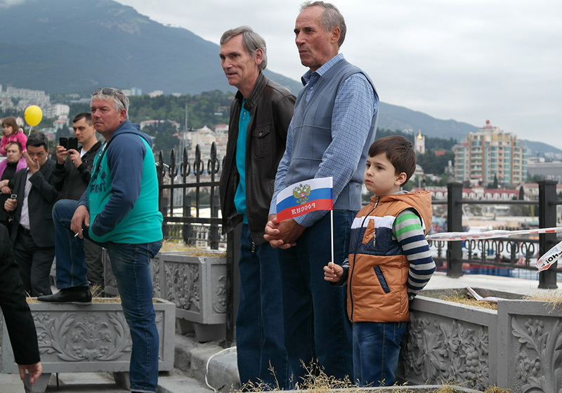 В Ялте состоялась первомайская демонстрация