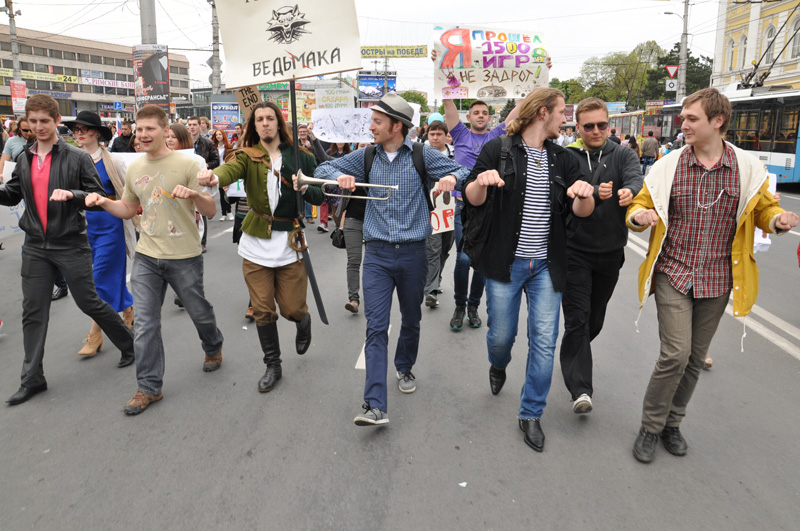 По улицам Симферополя в последний раз прошла монстрация