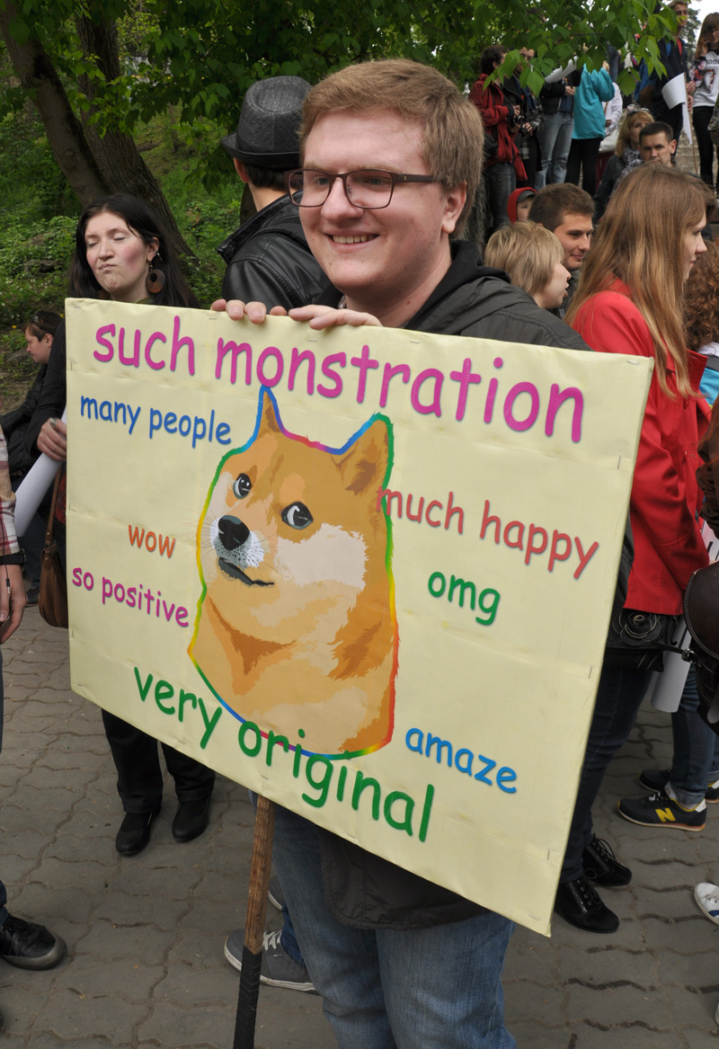 По улицам Симферополя в последний раз прошла монстрация