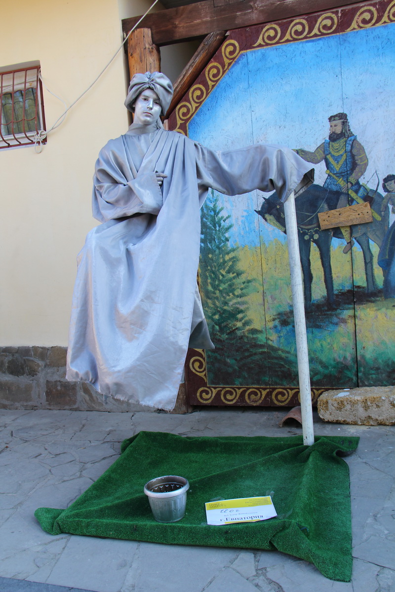 В Евпатории продолжают отмечать начало курортного сезона