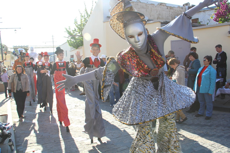 В Евпатории продолжают отмечать начало курортного сезона