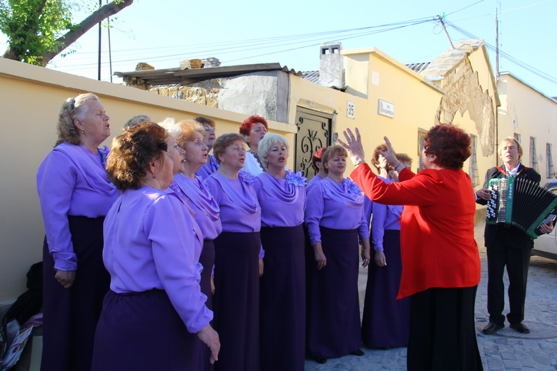 В Евпатории продолжают отмечать начало курортного сезона