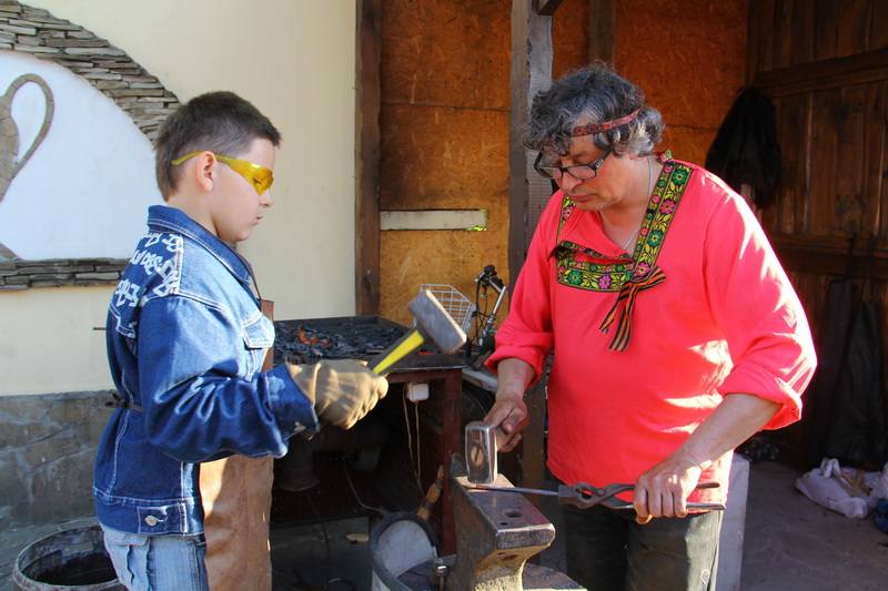 В Евпатории продолжают отмечать начало курортного сезона