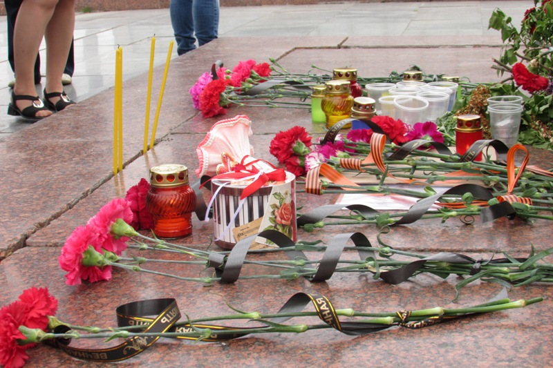 В Симферополе почтили память погибших на Украине