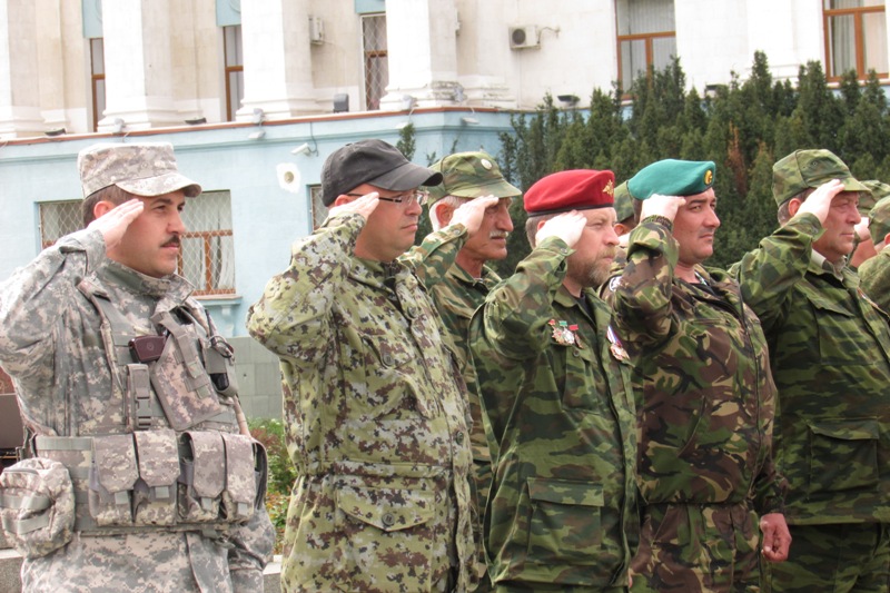 В Симферополе почтили память погибших на Украине