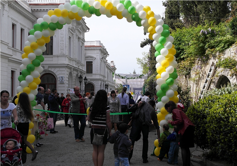 В Ливадии состоялся праздник «Белый цветок»