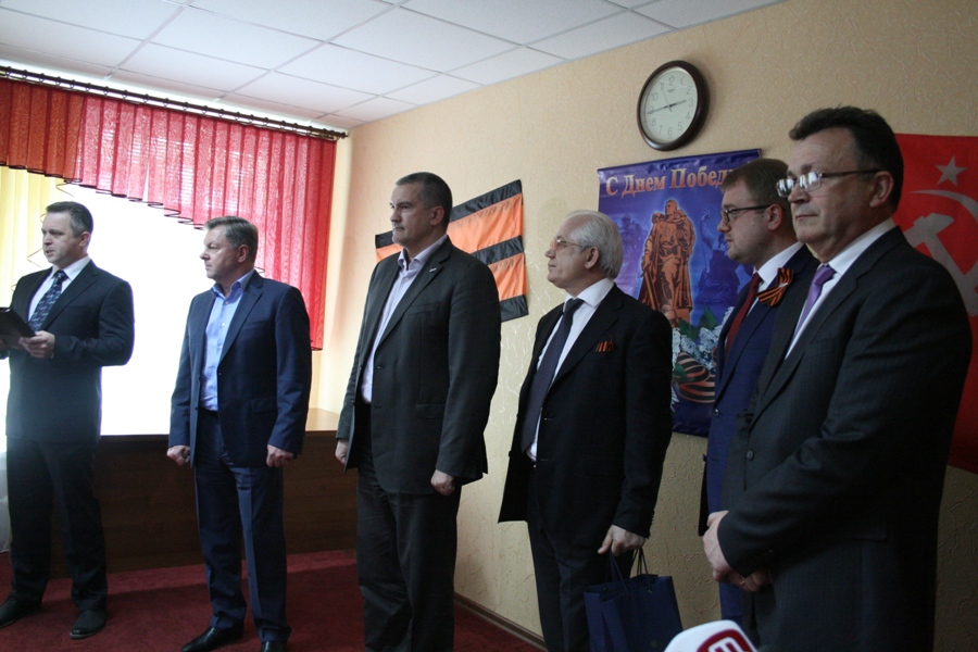 Крымские ветераны получили бесплатную подписку на «Российскую газету»