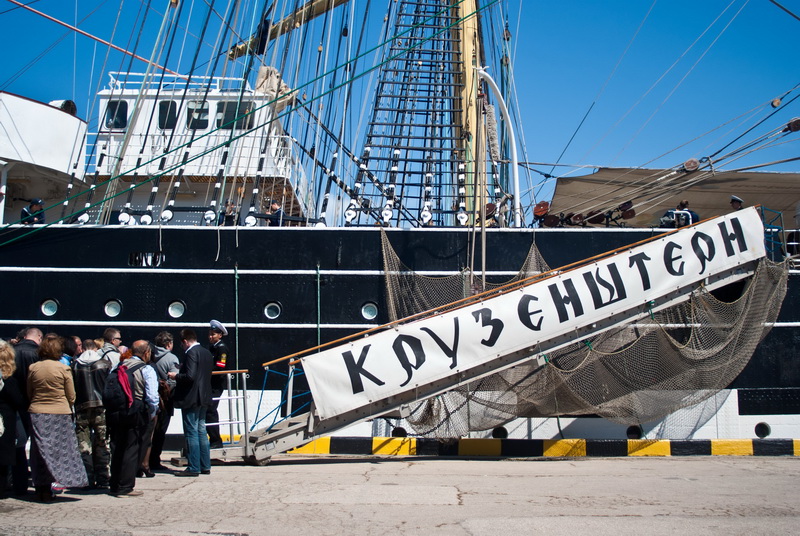 В Севастополь зашел парусник «Крузенштерн»