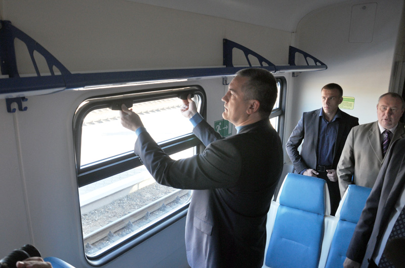 В Крыму начал курсировать российский электропоезд