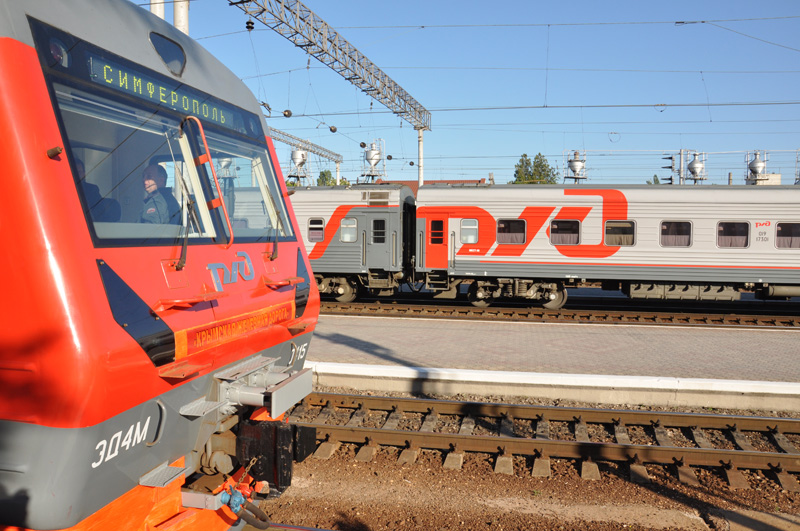 В Крыму начал курсировать российский электропоезд