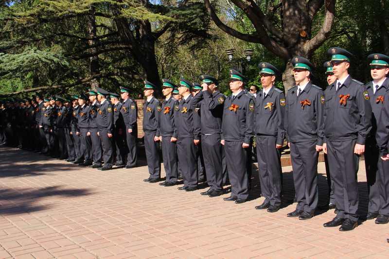 В Симферополе судебные приставы приняли присягу