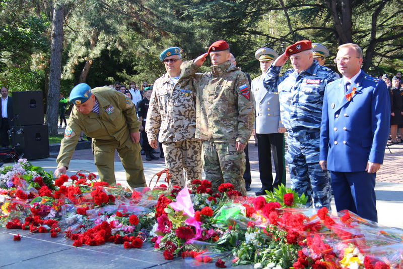В Симферополе судебные приставы приняли присягу