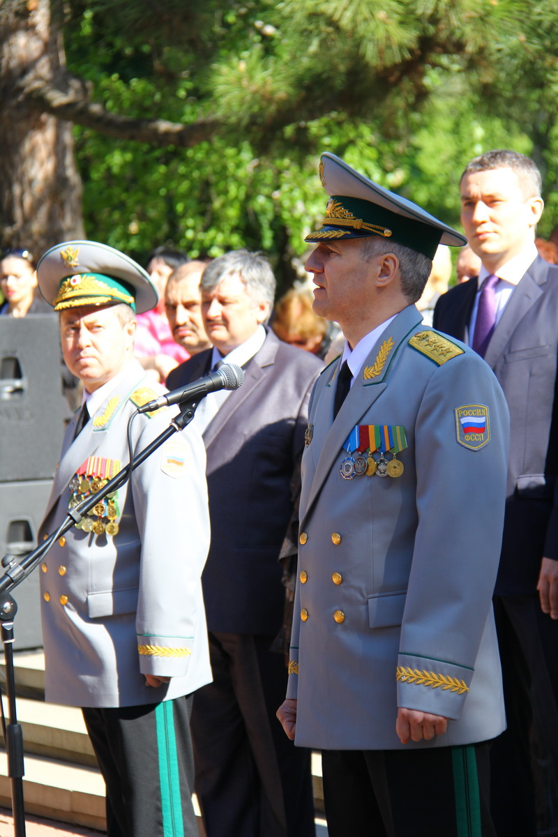 В Симферополе судебные приставы приняли присягу