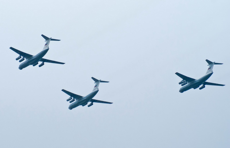 В Севастополе 9 мая отметили парадом морской и авиационной техники