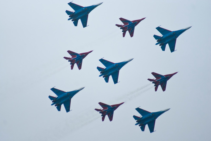 В Севастополе 9 мая отметили парадом морской и авиационной техники