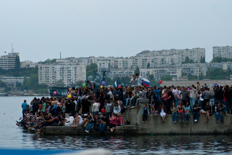В Севастополе 9 мая отметили парадом морской и авиационной техники