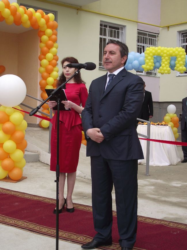 В Симферополе первые семьи получили квартиры по программе обустройства депортированных