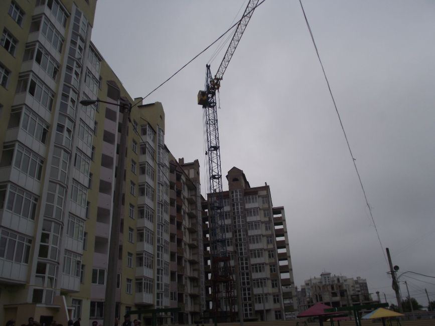 В Симферополе первые семьи получили квартиры по программе обустройства депортированных