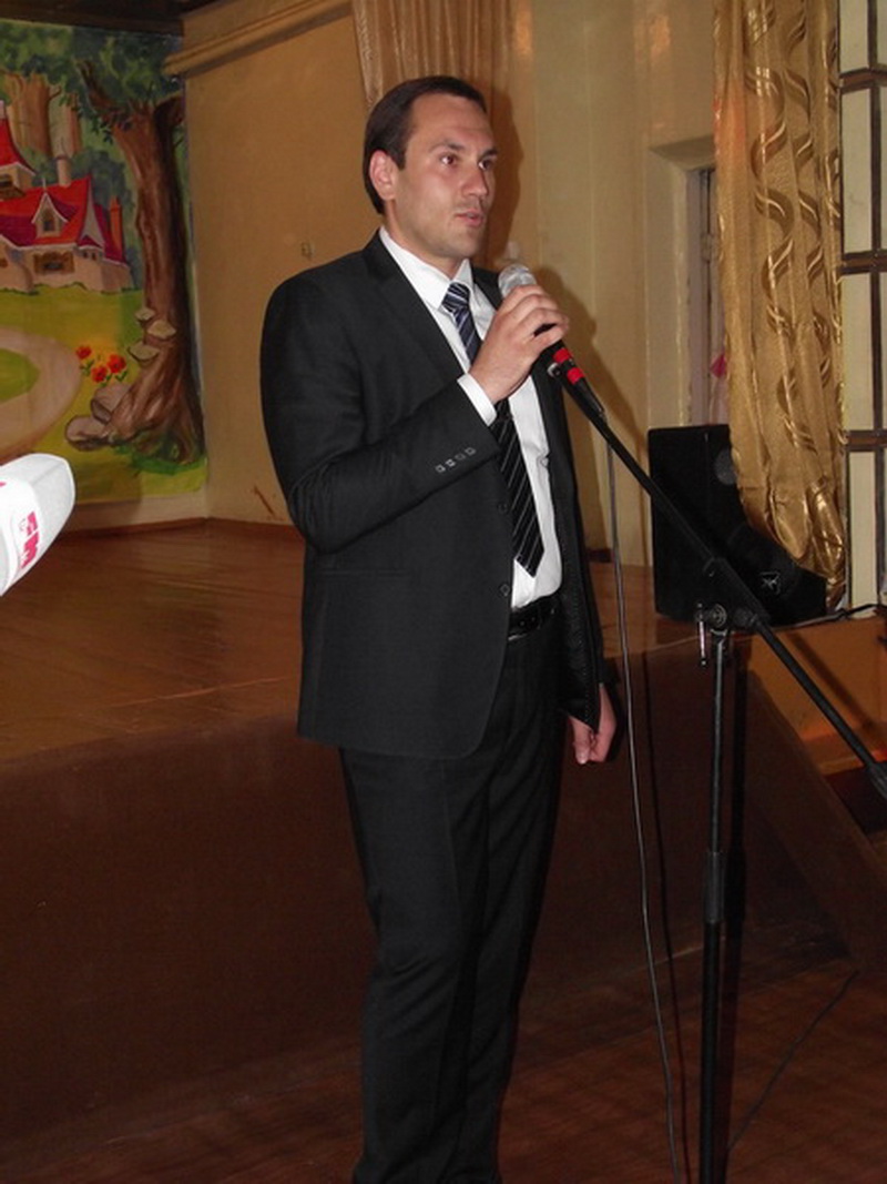 В школе-интернате Симферополя отметили День семьи